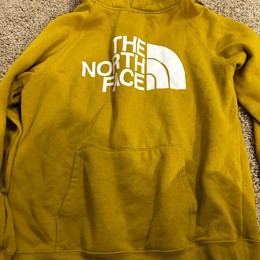 North face sweatshirt size medium